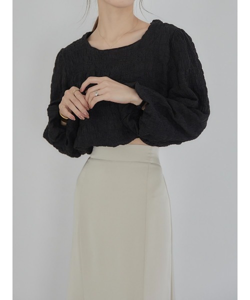 A AMEL（エイメル）の「volume sleeve emboss blouse black（シャツ/ブラウス・レディース・ブラック・FREE）」の5枚目の写真
