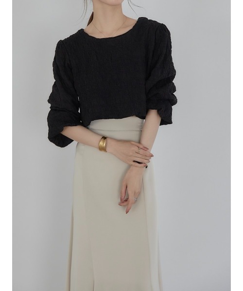 A AMEL（エイメル）の「volume sleeve emboss blouse black（シャツ/ブラウス・レディース・ブラック・FREE）」の12枚目の写真