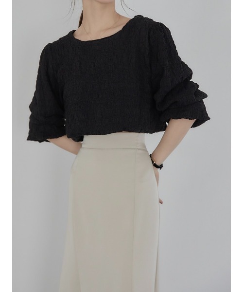 A AMEL（エイメル）の「volume sleeve emboss blouse black（シャツ/ブラウス・レディース・ブラック・FREE）」の14枚目の写真