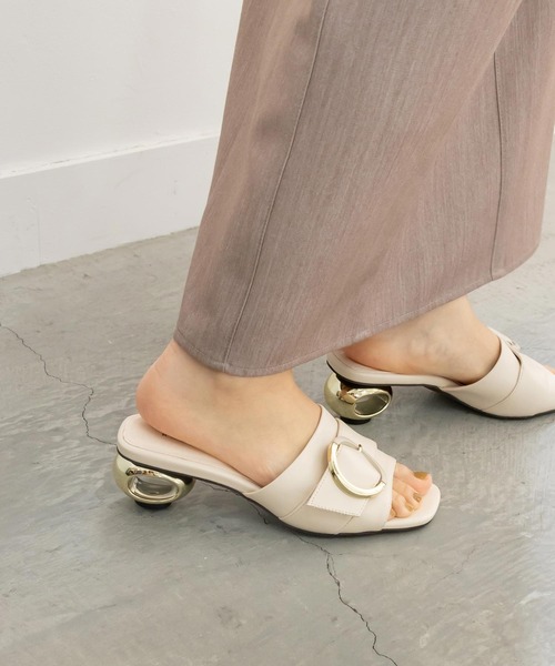 RANDA（ランダ）の「変形ヒールミュールサンダル（サンダル・レディース・ブラック/ベージュ/アイボリー・LL/S/M/L）」の2枚目の写真