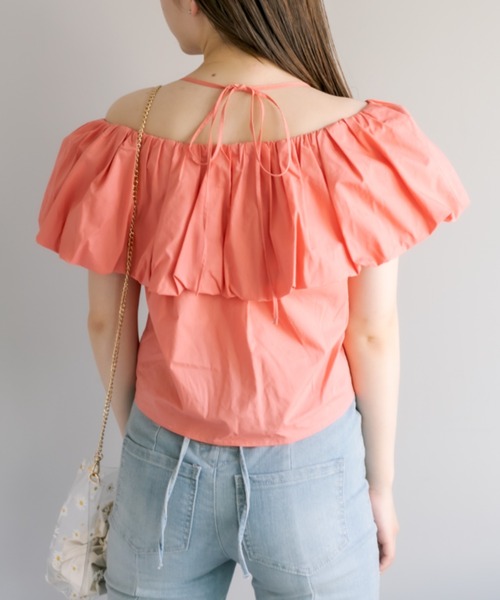 OLIVE des OLIVE(オリーブデオリーブ)の「バルーン衿オフショルプルオーバー(シャツ/ブラウス・レディース・オフホワイト/オレンジ/ベージュ・FREE)」の4枚目の写真