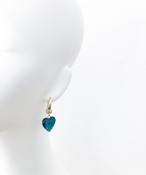 TIMELESS&THREE（タイムレスアンドスリー）の「2wayハートピアス（ピアス（両耳用）・レディース・ブルー/ターコイズブルー/グリーン/レッド/ホワイト/ライトグリーン/ピンク/ダークブルー/レッド系その他・FREE）」の22枚目の写真