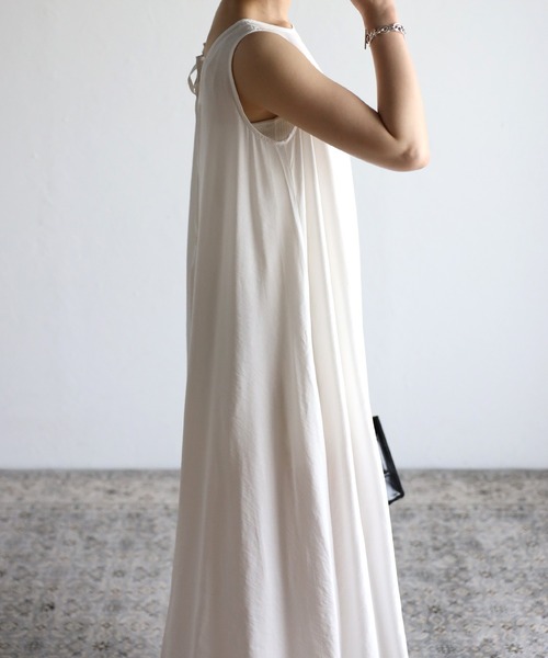 r.（アールドット）の「シアーストライプ バックリボンワンピース（ワンピース・レディース・ホワイト/ライトブルー/ブラック/ピンク/ライム/グリーン・FREE）」の13枚目の写真