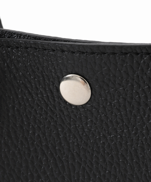 AULENTTI(オウレンティ)の「■■■【AULENTTI/オウレンティ】レザーショルダートート(トートバッグ・レディース・ブラック/ブラウン・FREE)」の16枚目の写真