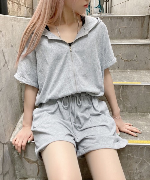 Figments（フィグメンツ）の「カットロンパース（サロペット/オーバーオール・レディース・ブラック/グレー・FREE）」の2枚目の写真