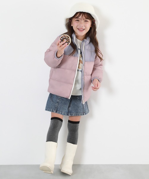 devirock（デビロック）の「洗える ファイバーダウン スタンドカラー ライト ジャケット（ダウンジャケット/コート・キッズ・ブラック/ブルーグレー/グレー系その他/キャメル/イエロー系その他/レッド系その他/その他7/ブルー系6/グリーン系/ブルー系1/スミクロ/グレイッシュブルー/バイオレット/ライトブラウン/パープル系7・110cm/100cm/120cm/130cm/140cm/150cm/160cm）」の17枚目の写真