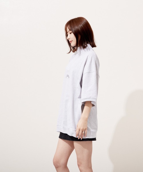 VIBGYOR(ヴィブジョー)の「ハーフZIP 刺繍 半袖 Hi/N(BEY)(Tシャツ/カットソー・メンズ・ロイヤルブルー/ブラック/アッシュグレー・MEDIUM/LARGE)」の6枚目の写真