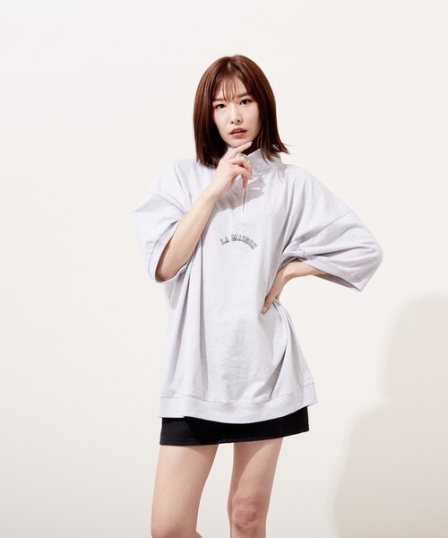 VIBGYOR(ヴィブジョー)の「ハーフZIP 刺繍 半袖 Hi/N(BEY)(Tシャツ/カットソー・メンズ・ロイヤルブルー/ブラック/アッシュグレー・MEDIUM/LARGE)」の4枚目の写真