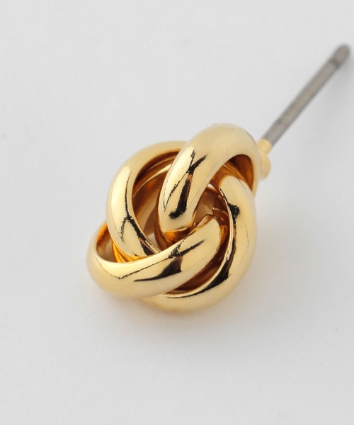 ANEMONE(アネモネ)の「連なりサークルメタルピアス(ピアス(両耳用)・レディース・シルバー/ゴールド・FREE)」の5枚目の写真