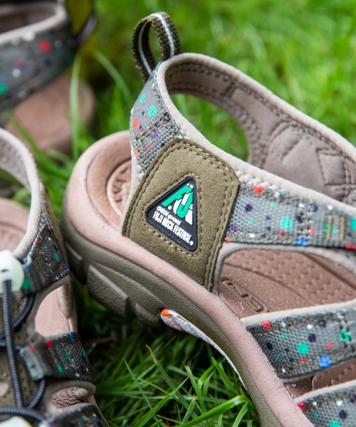 ウィメンズ ニューポート レトロ サンダル 25cm ウィメンズ ニュー