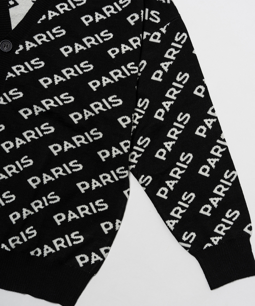PARIS SAINT-GERMAIN(パリサンジェルマン)の「【Paris Saint-Germain】インターシャ PARIS 総柄 カーディガン(カーディガン/ボレロ・メンズ・ブラック/チャコールグレー・MEDIUM/LARGE)」の4枚目の写真
