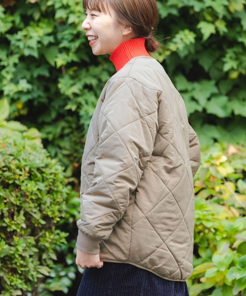 中綿キルティングノーカラージャケット