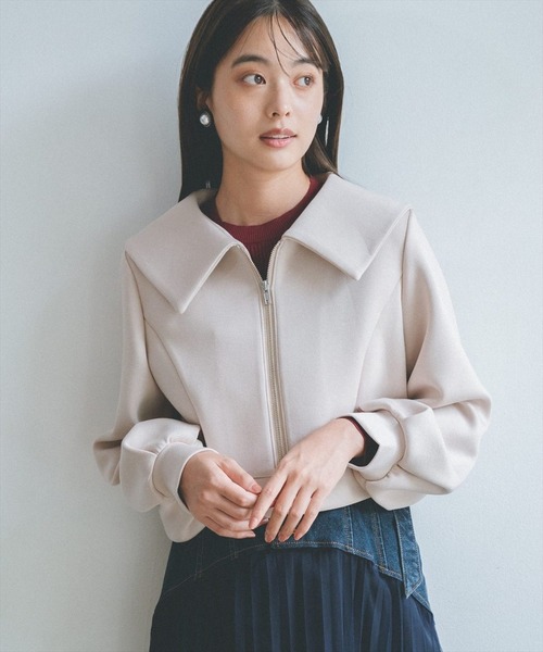 REDYAZEL（レディアゼル）の「ビッグカラーダンボールプルオーバー（その他トップス・レディース・ベージュ/ブラック/ダークグリーン・FREE）」の12枚目の写真