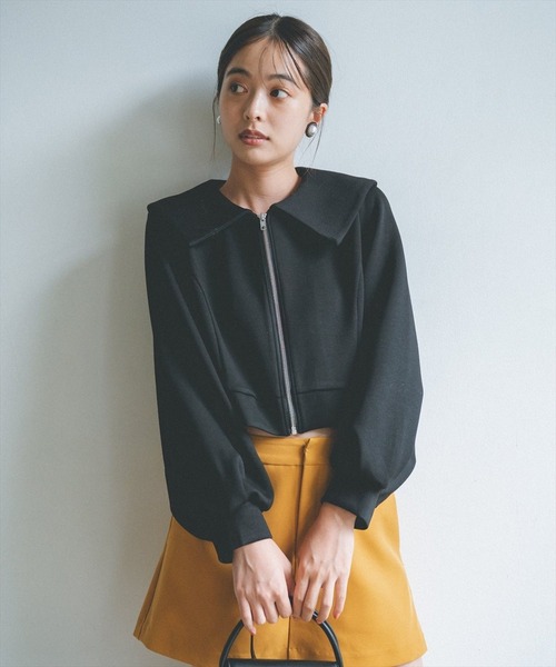 REDYAZEL（レディアゼル）の「ビッグカラーダンボールプルオーバー（その他トップス・レディース・ベージュ/ブラック/ダークグリーン・FREE）」の4枚目の写真