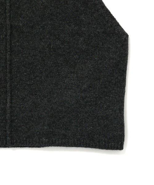 ADAM ET ROPE'(アダムエロペ)の「ホルターネックニット(その他トップス・レディース・チャコールグレー/ベージュ・FREE)」の13枚目の写真