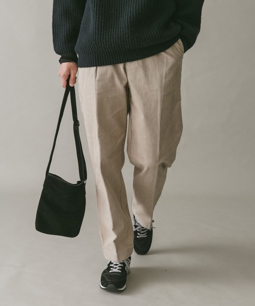 URBAN RESEARCH DOORS(アーバンリサーチドアーズ)の「太畝コーデュロイタックパンツ(その他パンツ・メンズ・ダークブラウン/ネイビー/オリーブ/ライトベージュ・MEDIUM/LARGE)」の14枚目の写真
