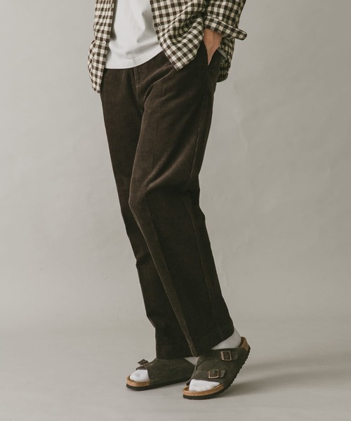 URBAN RESEARCH DOORS(アーバンリサーチドアーズ)の「太畝コーデュロイタックパンツ(その他パンツ・メンズ・ダークブラウン/ネイビー/オリーブ/ライトベージュ・MEDIUM/LARGE)」の7枚目の写真