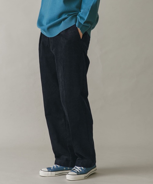 URBAN RESEARCH DOORS(アーバンリサーチドアーズ)の「太畝コーデュロイタックパンツ(その他パンツ・メンズ・ダークブラウン/ネイビー/オリーブ/ライトベージュ・MEDIUM/LARGE)」の17枚目の写真
