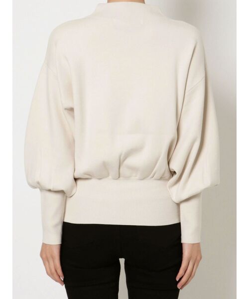 LAGUNAMOON（ラグナムーン）の「ボトルネックボリュームスリーブニットプルオーバー（ニット/セーター・レディース・ダークグリーン/アイボリー・FREE）」の7枚目の写真