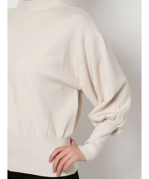 LAGUNAMOON（ラグナムーン）の「ボトルネックボリュームスリーブニットプルオーバー（ニット/セーター・レディース・ダークグリーン/アイボリー・FREE）」の19枚目の写真