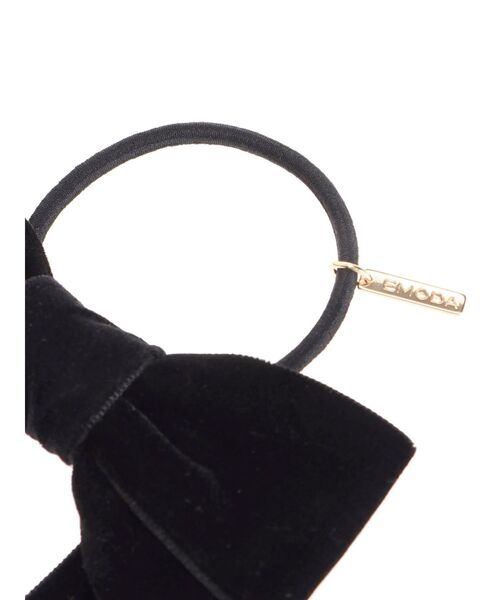 EMODA（エモダ）の「ポイントベロアタイ（ヘアゴム・レディース・ベージュ/ブラック・FREE）」の9枚目の写真