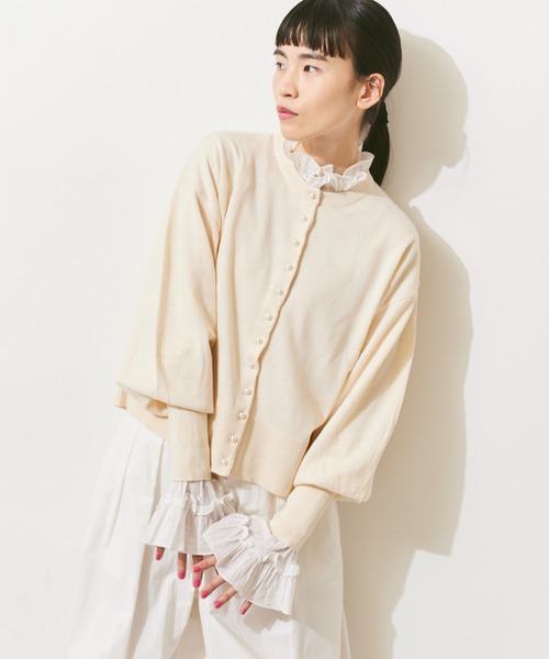 Libra Cue(リブラ キュー)の「パールボタンカーディガン(カーディガン/ボレロ・レディース・グレー/ブラック/アイボリー・FREE)」の14枚目の写真