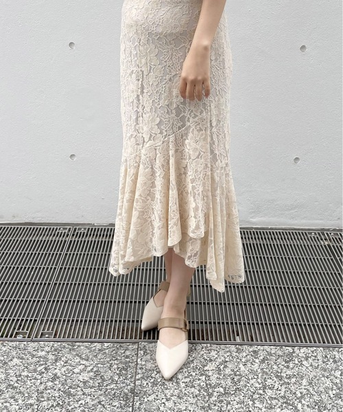 one wayザッカ（ワンウェイザッカ）の「ベルト付ポインテッドヒール（パンプス・レディース・ホワイト/ブラック/グリーン・SMALL/MEDIUM/LARGE/X-LARGE）」の11枚目の写真