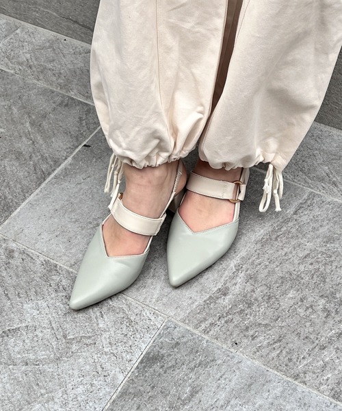 one wayザッカ（ワンウェイザッカ）の「ベルト付ポインテッドヒール（パンプス・レディース・ホワイト/ブラック/グリーン・SMALL/MEDIUM/LARGE/X-LARGE）」の14枚目の写真