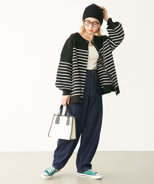 Chaco closet（チャコ クローゼット）の「片畦編みオーバーサイズクルーネックニットカーディガン（カーディガン/ボレロ・レディース・オレンジ系/ブラック系/ブラック/ネイビー系/オフホワイト・FREE）」の17枚目の写真