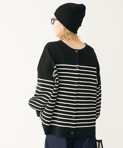 Chaco closet（チャコ クローゼット）の「片畦編みオーバーサイズクルーネックニットカーディガン（カーディガン/ボレロ・レディース・オレンジ系/ブラック系/ブラック/ネイビー系/オフホワイト・FREE）」の10枚目の写真