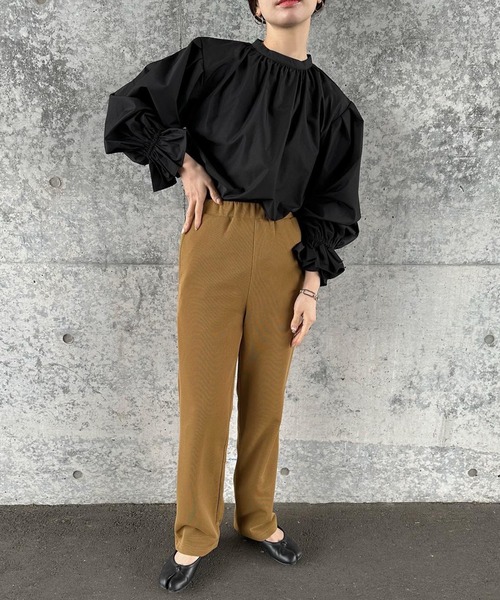 select MOCA by son(セレクトモカバイソン)の「リブストレートリラックスパンツ(その他パンツ・レディース・グレイッシュベージュ/ブラック/オリーブ/アイボリー・FREE)」の5枚目の写真