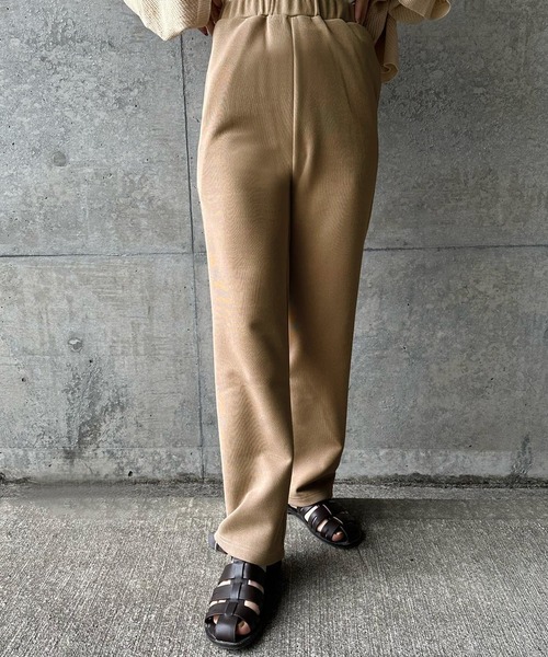 select MOCA by son(セレクトモカバイソン)の「リブストレートリラックスパンツ(その他パンツ・レディース・グレイッシュベージュ/ブラック/オリーブ/アイボリー・FREE)」の17枚目の写真