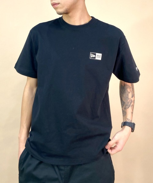NEW ERA（ニューエラ）の「NEW ERA/ニューエラ バックプリントTシャツ スクエアロゴ/ブランドロゴ クルーネックTシャツ/コットンT ワンポイント 13516803/13516804/13516805/13516806（Tシャツ/カットソー・メンズ・グリーン/ブラック/ホワイト/ベージュ・M/XL/XXL/L）」の12枚目の写真