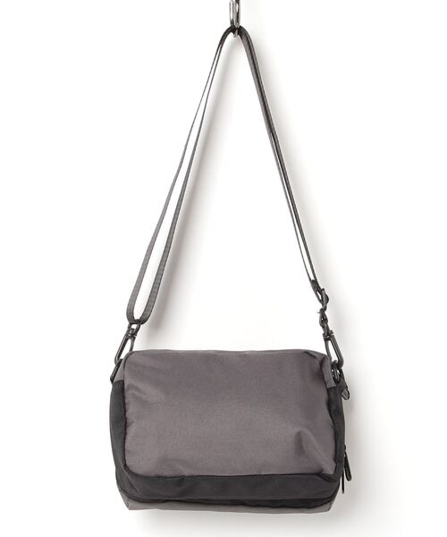 GERRY(ジェリー)の「【GERRY/ジェリー】REPREVE 撥水加工 マルチショルダーバッグ ワンポイントブランドロゴ(ショルダーバッグ・メンズ・チャコールグレー/ブラウン/グリーン/ベージュ/イエロー/ブラック/ライトグリーン・FREE)」の22枚目の写真