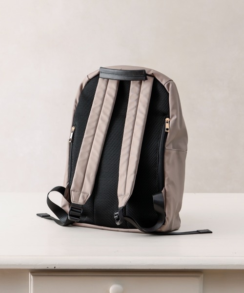 Chez toi(シェトワ)の「【WEB限定】9ポケットリュック(バックパック/リュック・レディース・グレー/ブラック/カーキ・FREE)」の12枚目の写真