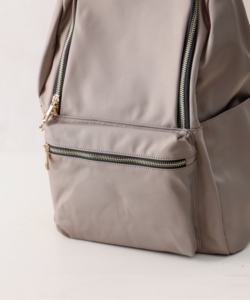 Chez toi(シェトワ)の「【WEB限定】9ポケットリュック(バックパック/リュック・レディース・グレー/ブラック/カーキ・FREE)」の4枚目の写真