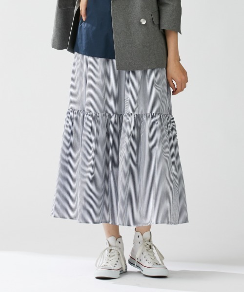 Le temps riche(ルタンリッシュ)の「ティアードロングスカート <Le temps riche>(スカート・レディース・ブルー/ストライプ・M/L/LL)」の13枚目の写真