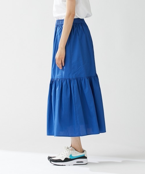 Le temps riche(ルタンリッシュ)の「ティアードロングスカート <Le temps riche>(スカート・レディース・ブルー/ストライプ・M/L/LL)」の12枚目の写真