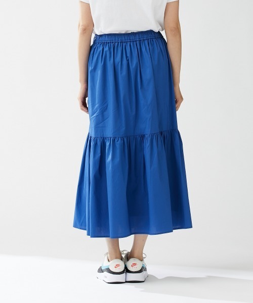 Le temps riche(ルタンリッシュ)の「ティアードロングスカート <Le temps riche>(スカート・レディース・ブルー/ストライプ・M/L/LL)」の8枚目の写真