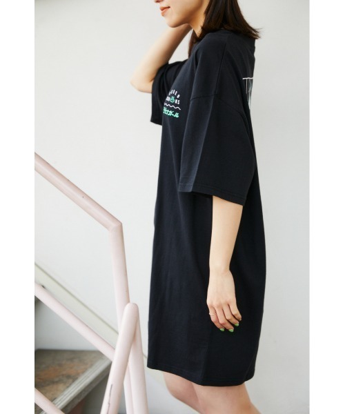 RODEO CROWNS WIDE BOWL（ロデオクラウンズワイドボウル）の「サウナボーイ S&R Ｔシャツワンピース（ワンピース・レディース・ブラック/ライトピンク/オフホワイト/ブルー・FREE）」の6枚目の写真