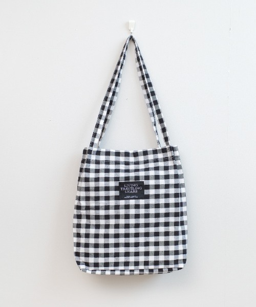 完売品　BAGGU ギンガムチェック　キャンバストートバッグ shopnikoniko（ショップニコニコ）の「ギンガムチェック ロゴ