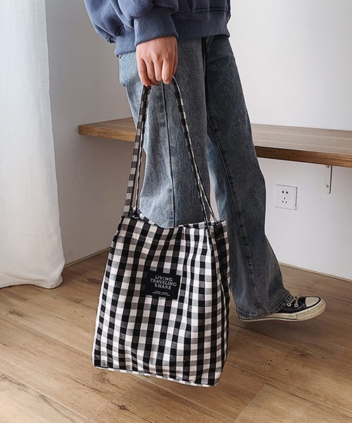 shopnikoniko(ショップニコニコ)の「ギンガムチェック ロゴキャンバストートバッグ(トートバッグ・レディース・レッド/グリーン/ベージュ/ブラック/ブルー・フリー)」の8枚目の写真