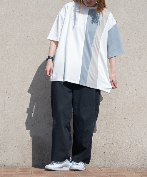 Naive magic(ナイーブマジック)の「【a】とろみポンチ ボディ切替 スリット BIG TEE(Tシャツ/カットソー・メンズ・ホワイト/グレイッシュベージュ/ブラック・MEDIUM/LARGE)」の10枚目の写真