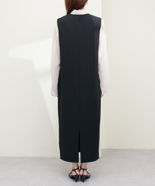 natural couture(ナチュラルクチュール)の「Vネックワンピース(ワンピース・レディース・アイボリー/グレイッシュベージュ/ブラック・FREE)」の10枚目の写真
