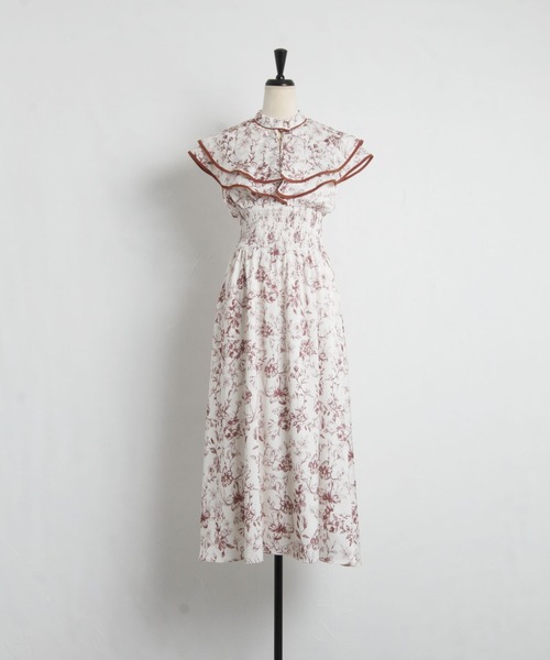 tocco closet（トッコ　クローゼット）の「フォックス＆フラワートワルドジュイプリントケープカラーウエストシャーリングワンピース（ワンピース・レディース・ブラック/バーガンディー・M）」の12枚目の写真