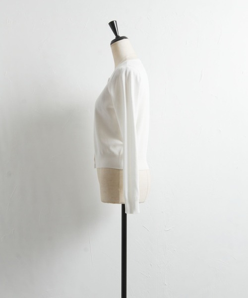 tocco closet(トッコ クローゼット)の「UVカット&接触冷感♪クリアビジュー釦カーディガン(カーディガン/ボレロ・レディース・オフホワイト/ブラック/サックスブルー・M)」の20枚目の写真