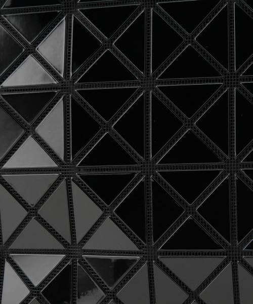 Ray BEAMS（レイビームス）の「●BAO BAO ISSEY MIYAKE /  "PRISM BASICS" ショルダーバッグ（ショルダーバッグ・レディース・ホワイト/ブラック・ONE SIZE）」の11枚目の写真