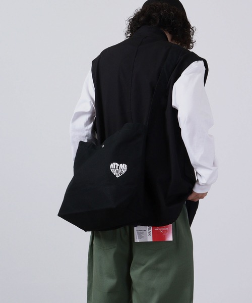 MODISH GAZE(モディシュガゼ)の「MODISH GAZE ハートロゴ キャンバス2WAYトートバッグ(トートバッグ・メンズ・ブラック/ホワイト系・F)」の10枚目の写真