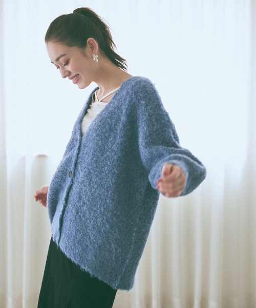mysty woman(ミスティウーマン)の「ブークレーシャギーカーディガン 973366(カーディガン/ボレロ・レディース・ブルー/モカ/オフホワイト/ピンク系その他・FREE)」の12枚目の写真