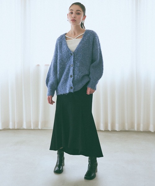 mysty woman(ミスティウーマン)の「ブークレーシャギーカーディガン 973366(カーディガン/ボレロ・レディース・ブルー/モカ/オフホワイト/ピンク系その他・FREE)」の13枚目の写真